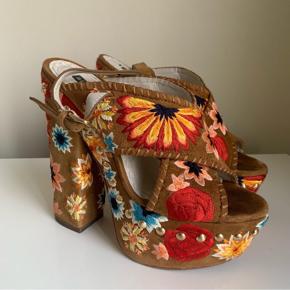 alice + olivia Floral Embroidered Wedge Sandal
